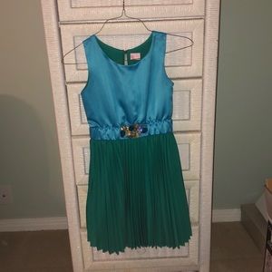 Girls dress